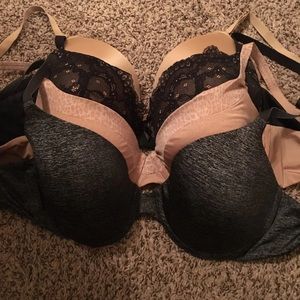 Victoria secret 4 Bra Bundle
